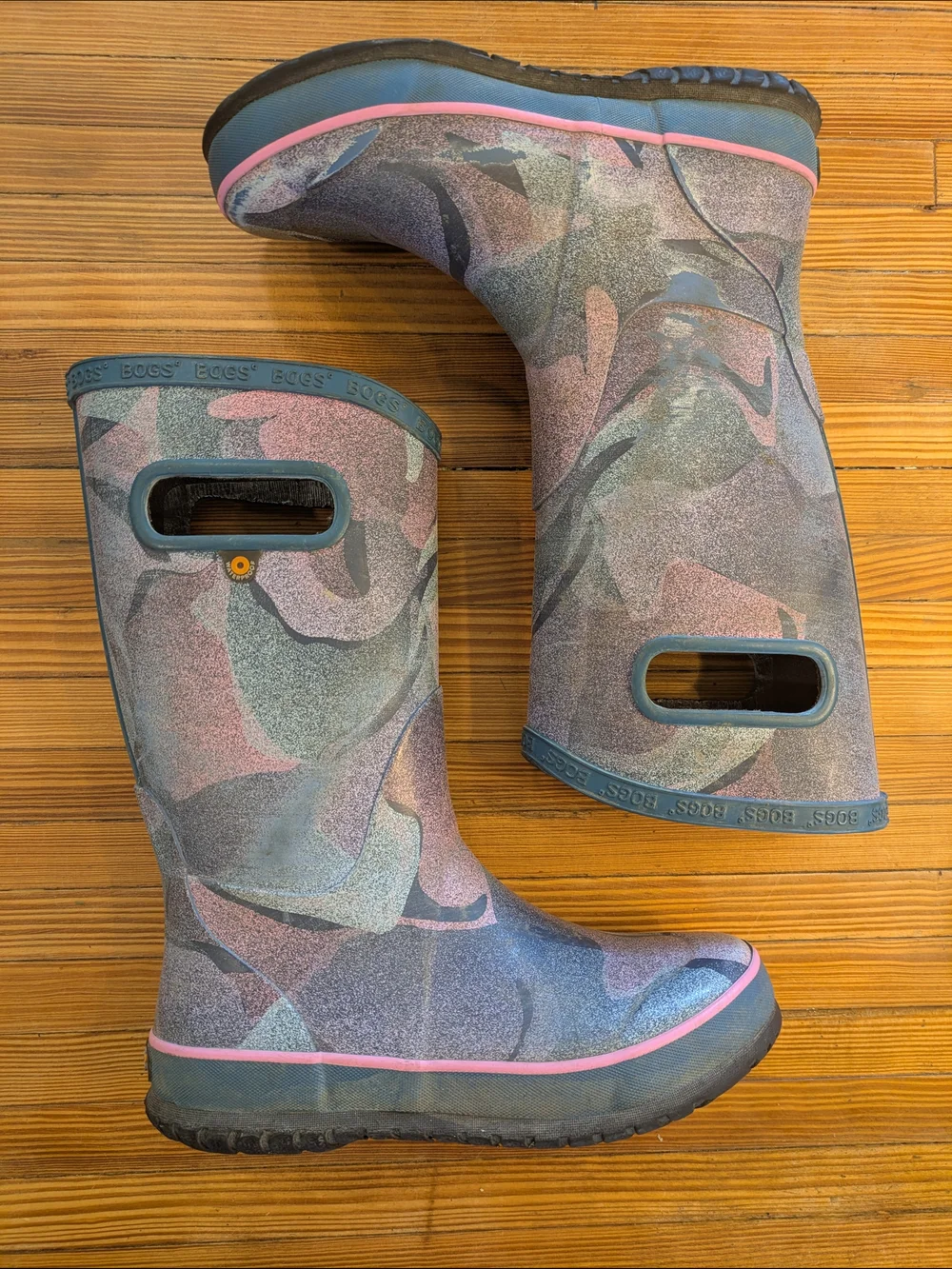 Bogs Kids Multicolor Pink and Gray Camo Rain Boots